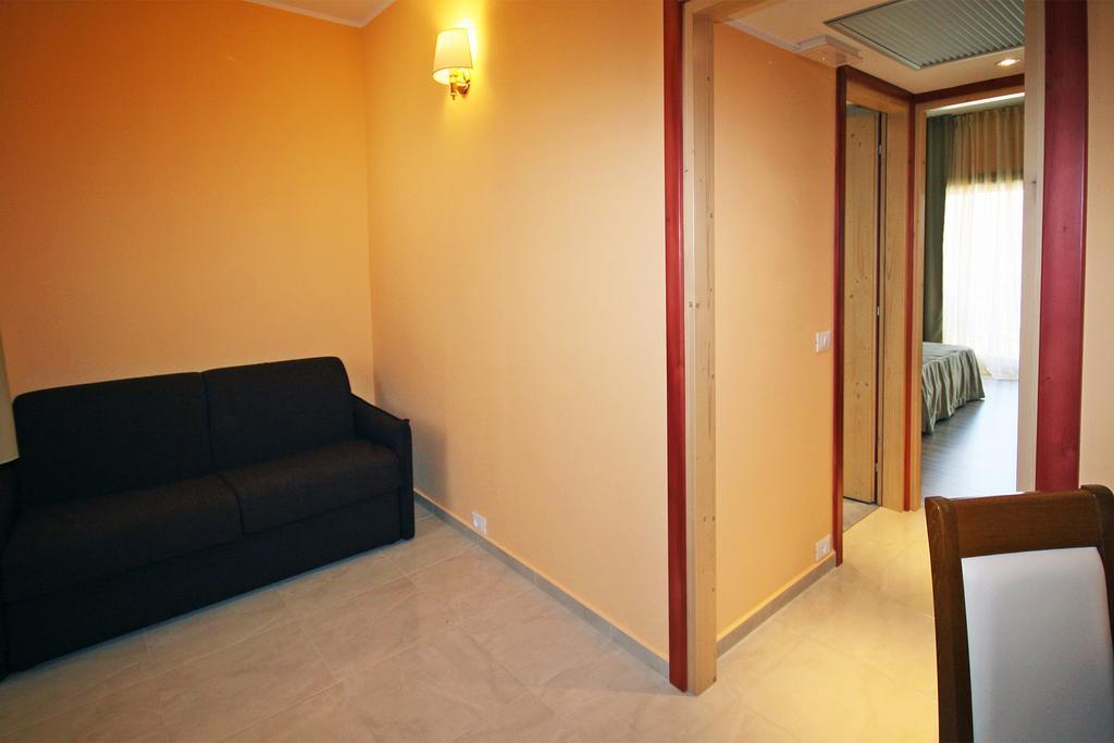 Ta 2 Pefka - Petros Italos Neos Marmaras Habitación foto